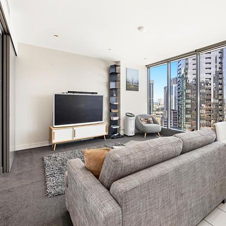Luxury Designer Suite In Most Prestigious Location In メルボルン エクステリア 写真