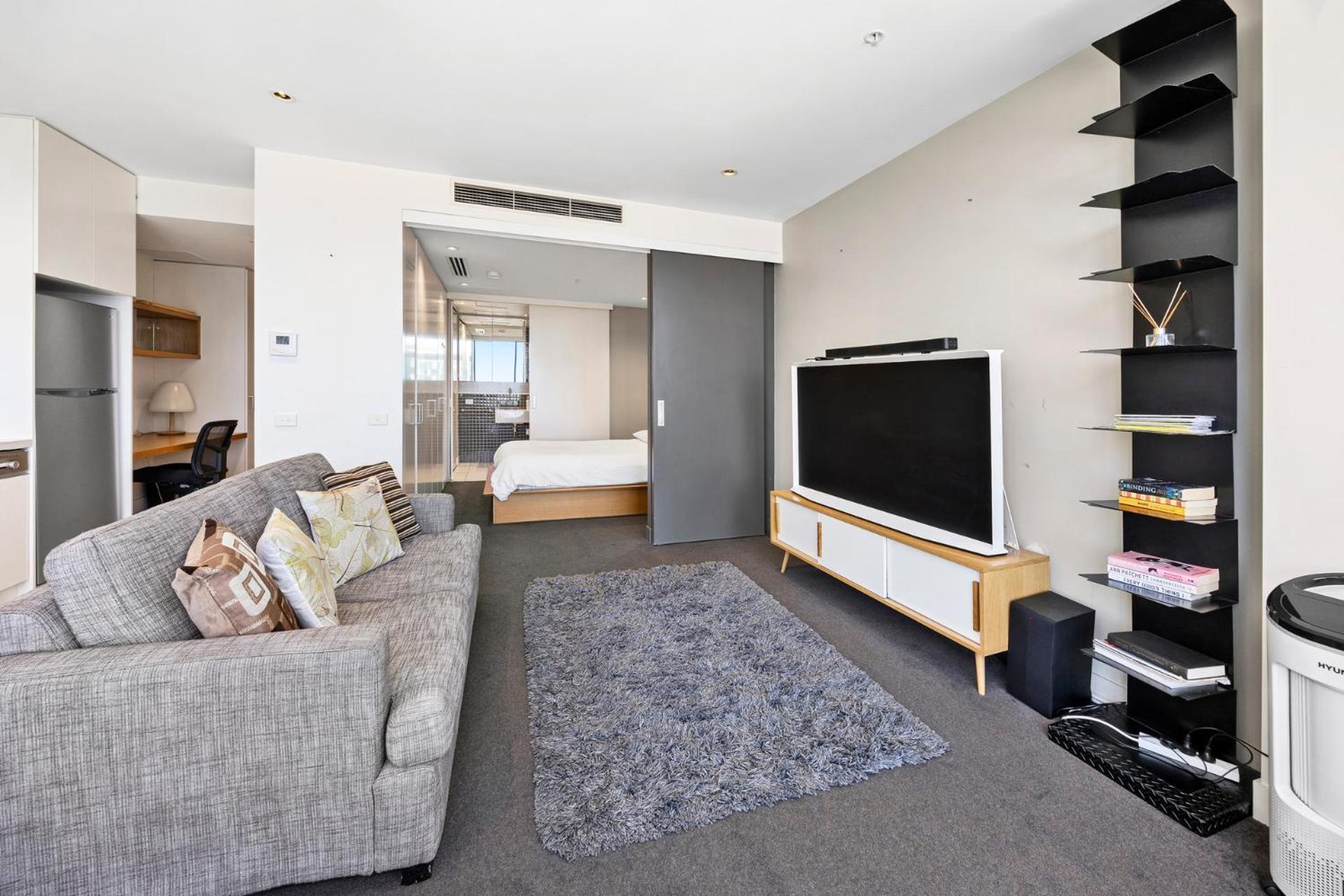 Luxury Designer Suite In Most Prestigious Location In メルボルン エクステリア 写真